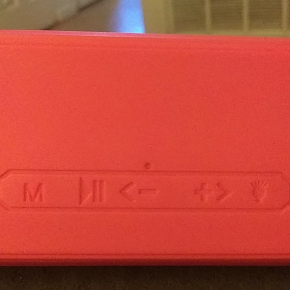 Bluetooth speaker - Picture 2 of 4